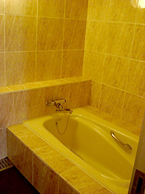 kanucha_bath.jpg