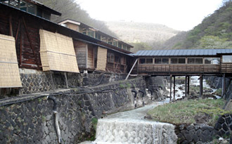 sikanoyu_side.jpg