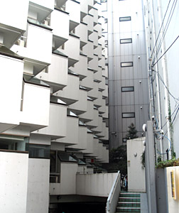 tokyobase_b.jpg