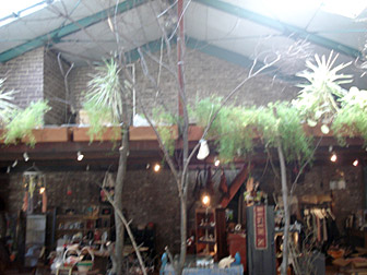 chum2011_shop.jpg